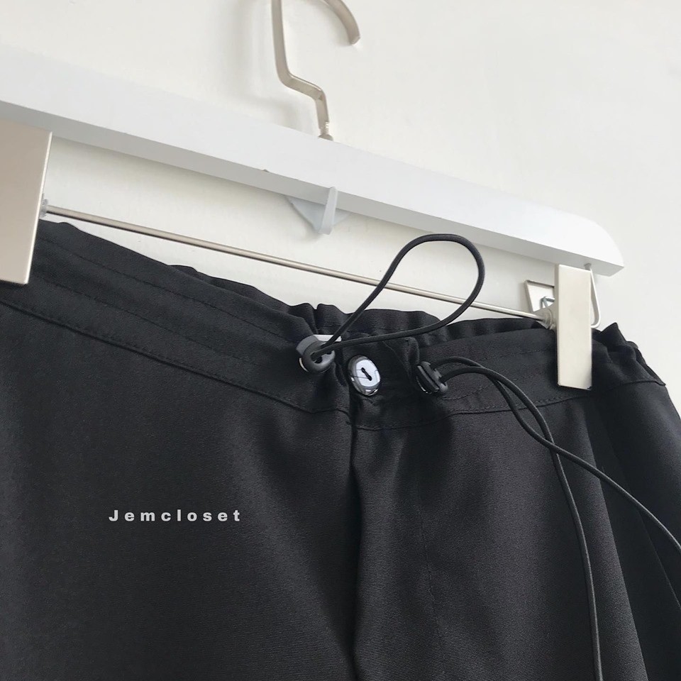Quần Jooger Vải Nữ JEM CLOSET Có Dây Rút Eo Quần Jogger Nữ Ống Rộng Chất Dù Cát Phối Đồ Năng Động Cá Tính 2199