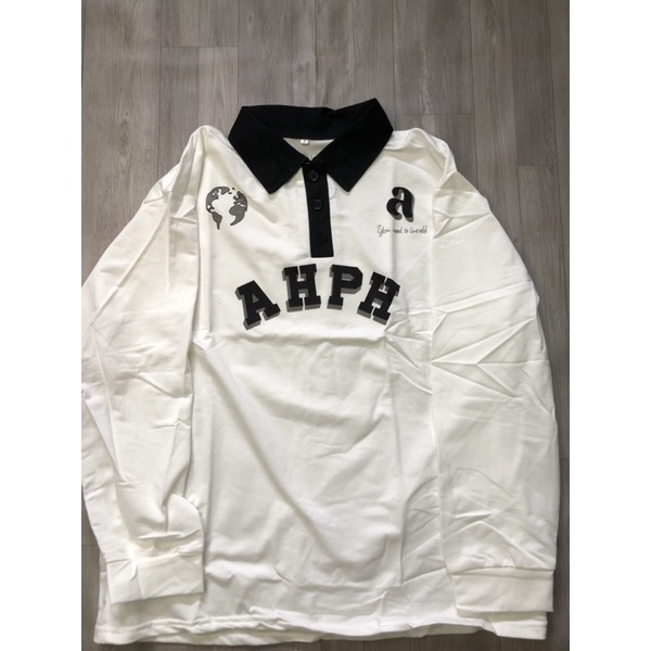 Áo Polo Thu Đông | Áo Polo cổ viền đen in chữ 3D cho nàng năng động | BigBuy360 - bigbuy360.vn