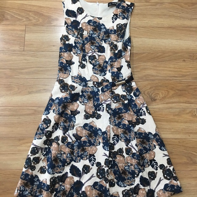 Đầm hoa seven am size S