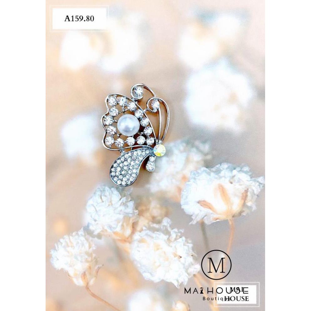 CÀI ÁO HÌNH BƯỚM ĐÍNH CHÂU A159