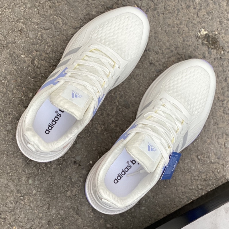 Giày chạy bộ nữ trắng phối tím