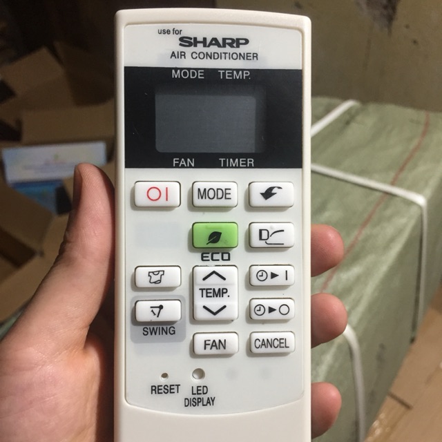 Điều khiển điều hoà Sharp