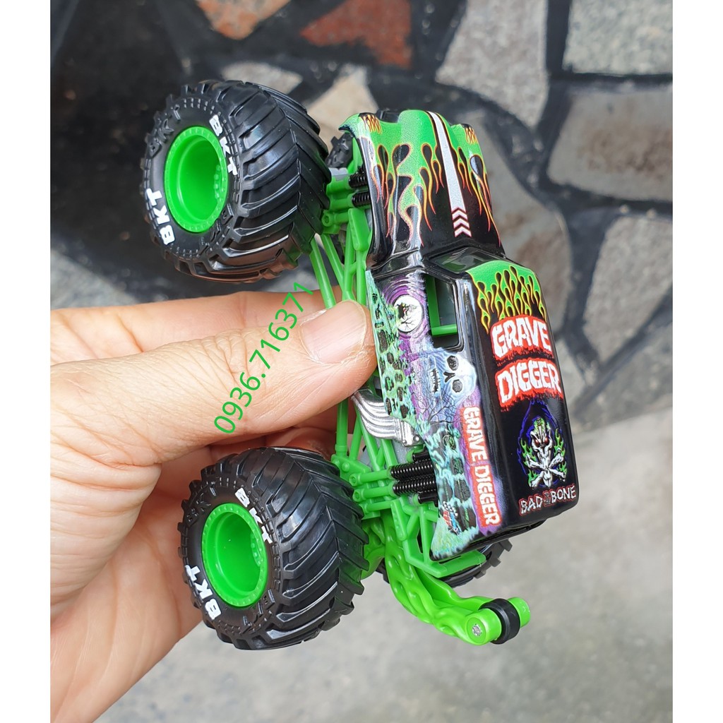 Mô hình xe tải quái vật Monster Jam MJ55 hàng Spin Master Canada