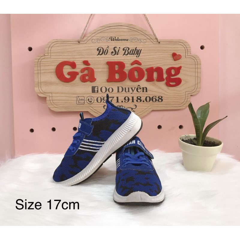 Giày thể thao si bé trai