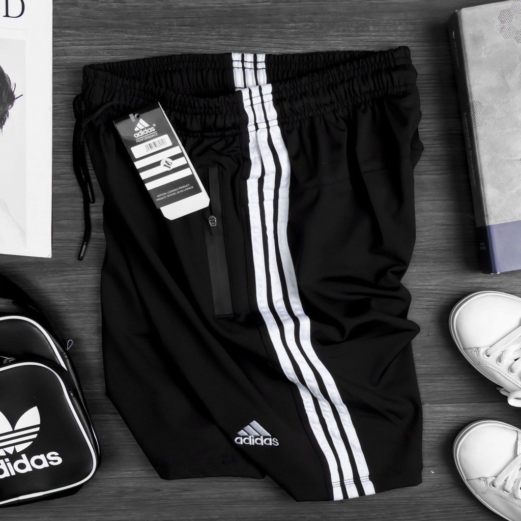 Quần short ba sọc nam - quần đùi thể thao nam với logo thêu sắc nét QS13 | BigBuy360 - bigbuy360.vn