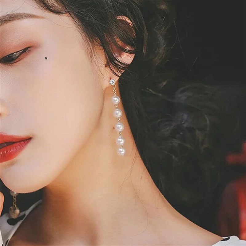 Khuyên Tai Nữ Trang Dáng Dài Đính Ngọc Trai Tạo Hình Độc Đáo