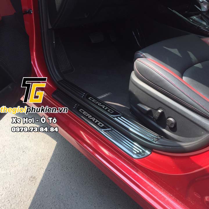 Bộ Ốp bậc cửa, Nẹp bước chân Kia Cerato 2019 vân Carbon