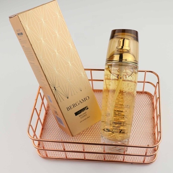 [Hàng chính hãng] Tinh Chất Dưỡng Trắng Nâng Cơ Chống Lão Hóa Từ Tinh Chất Vàng Bergamo 24K Gold Brilliant Essence 110ml