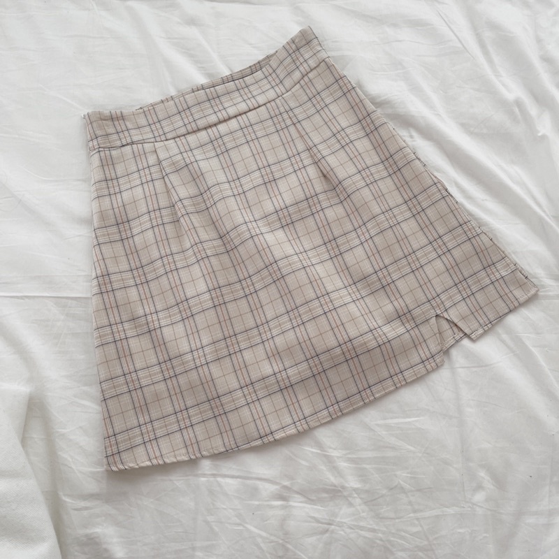 chân váy ngắn xẻ nhiều màu | BigBuy360 - bigbuy360.vn