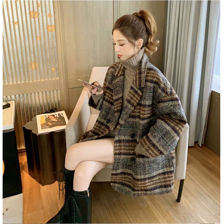 Áo dạ nữ dáng lửng