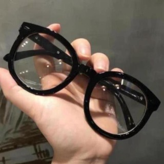 Mắt kính thời trang gọng tròn bản to hot trend