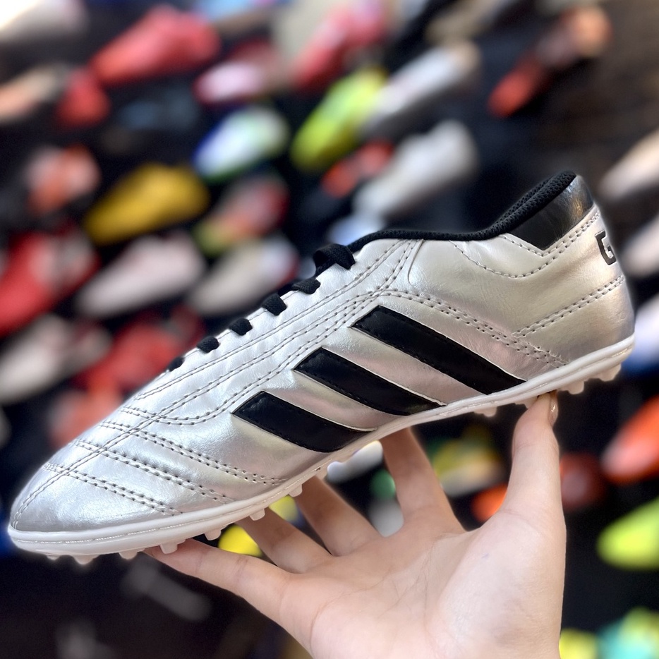 Giày đá bóng nam Geet 3 Sọc Bạc Đen rẻ đẹp, giày đá banh thể thao cỏ nhân tạo thời trang - 2EVSHOP