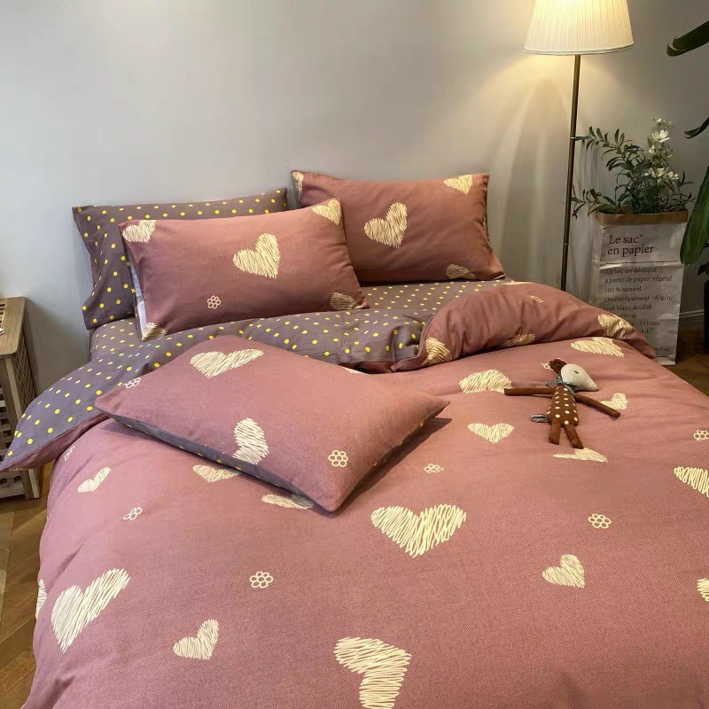 Bộ chăn ga gối 4 món cotton poly nhập khẩu tim hồng xước
