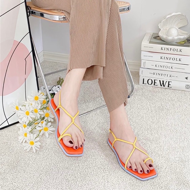 Sandal Dây Mảnh Xỏ Ngón
