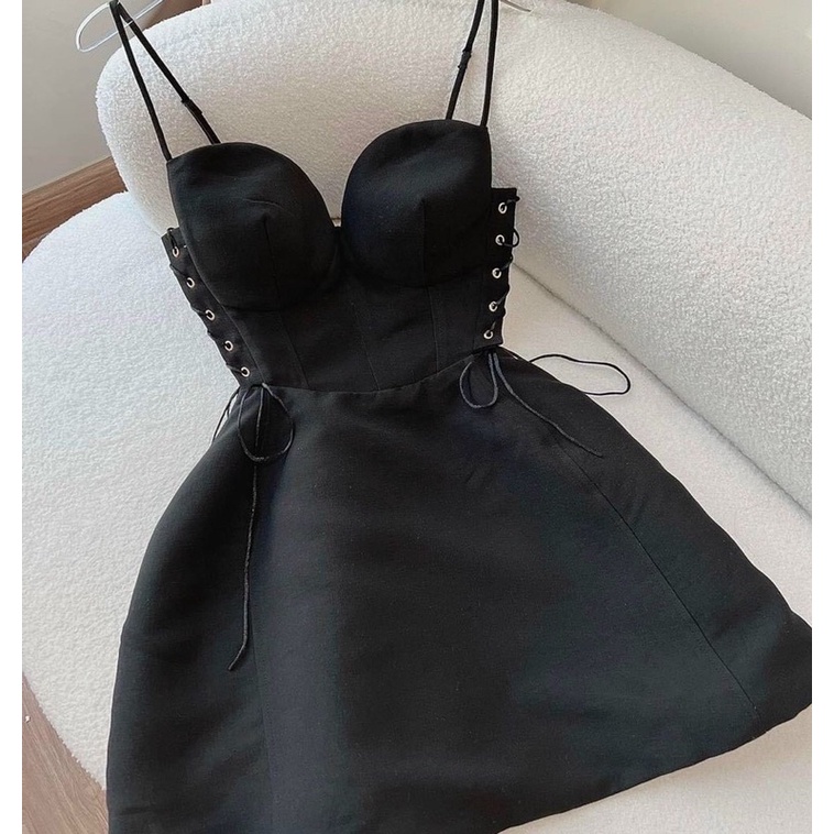 Đầm xoè cúp ngực đan dây eo