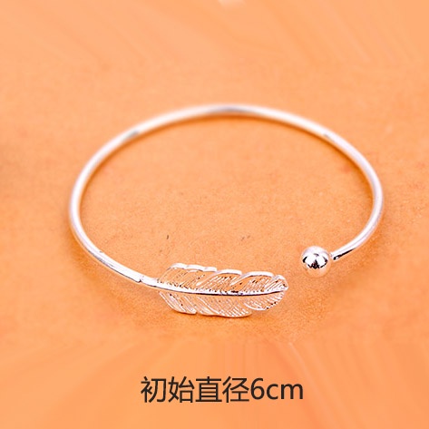 Vòng Tay Hở Mạ Bạc Hình Lông Vũ