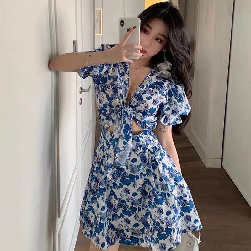 Đầm Tay Phồng Cổ Chữ V Thiết Kế Mới Thời Trang Mùa Hè Dành Cho Nữ