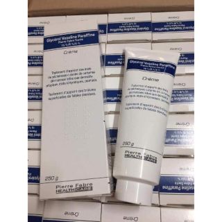 Kem dưỡng ẩm cho da Glycerol Vaseline Paraffine Pierre Fabre - 250g