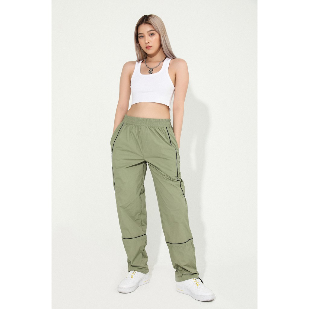 Áo croptop 3 lỗ BLMDE