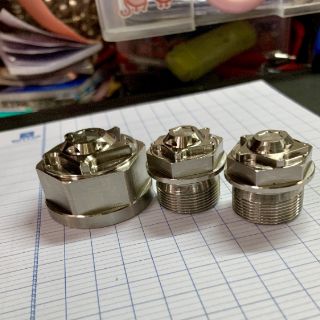 Ốc chản ba raider XC titan