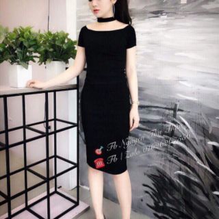 Đầm body chocker