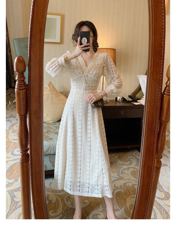 Đầm Maxi Tay Dài Cổ Chữ V Phối Ren Chất Lượng Cao | BigBuy360 - bigbuy360.vn