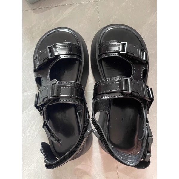 Sandal Đế Cao da bóng cá tính dễ phối đồ phong cách trẻ trung năng động D15