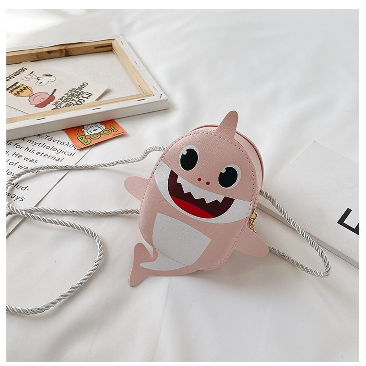 Túi đeo chéo hình BABY SHARK dễ thương phong cách Hàn Quốc cho bé gái TX10