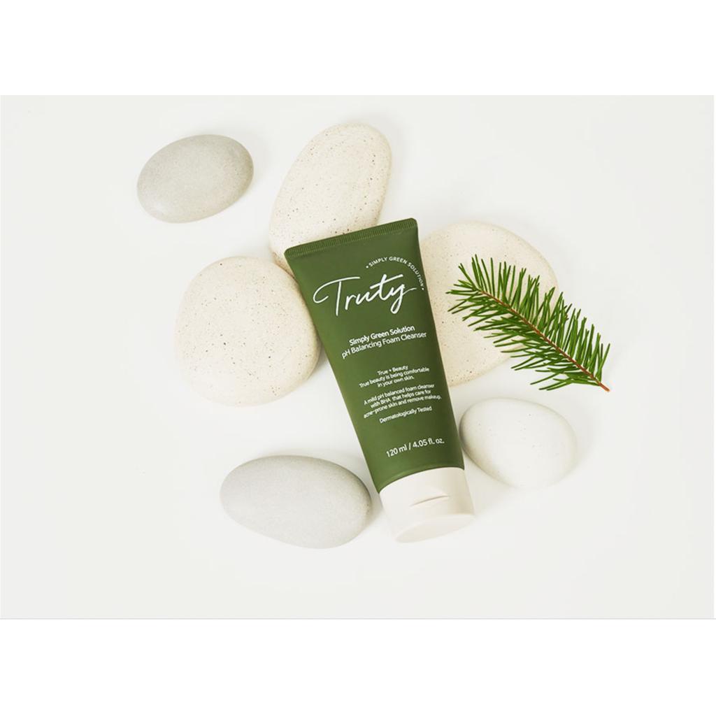 Sữa Rửa Mặt Giảm Mụn Sạch Sâu TRUTY GREEN SOLUTION PH BALANCING FOAM CLEANSER 120ML
