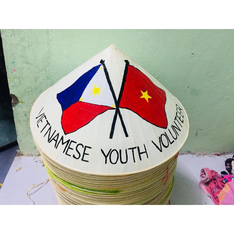 NÓN LÁ CỜ ĐỎ SAO VÀNG
