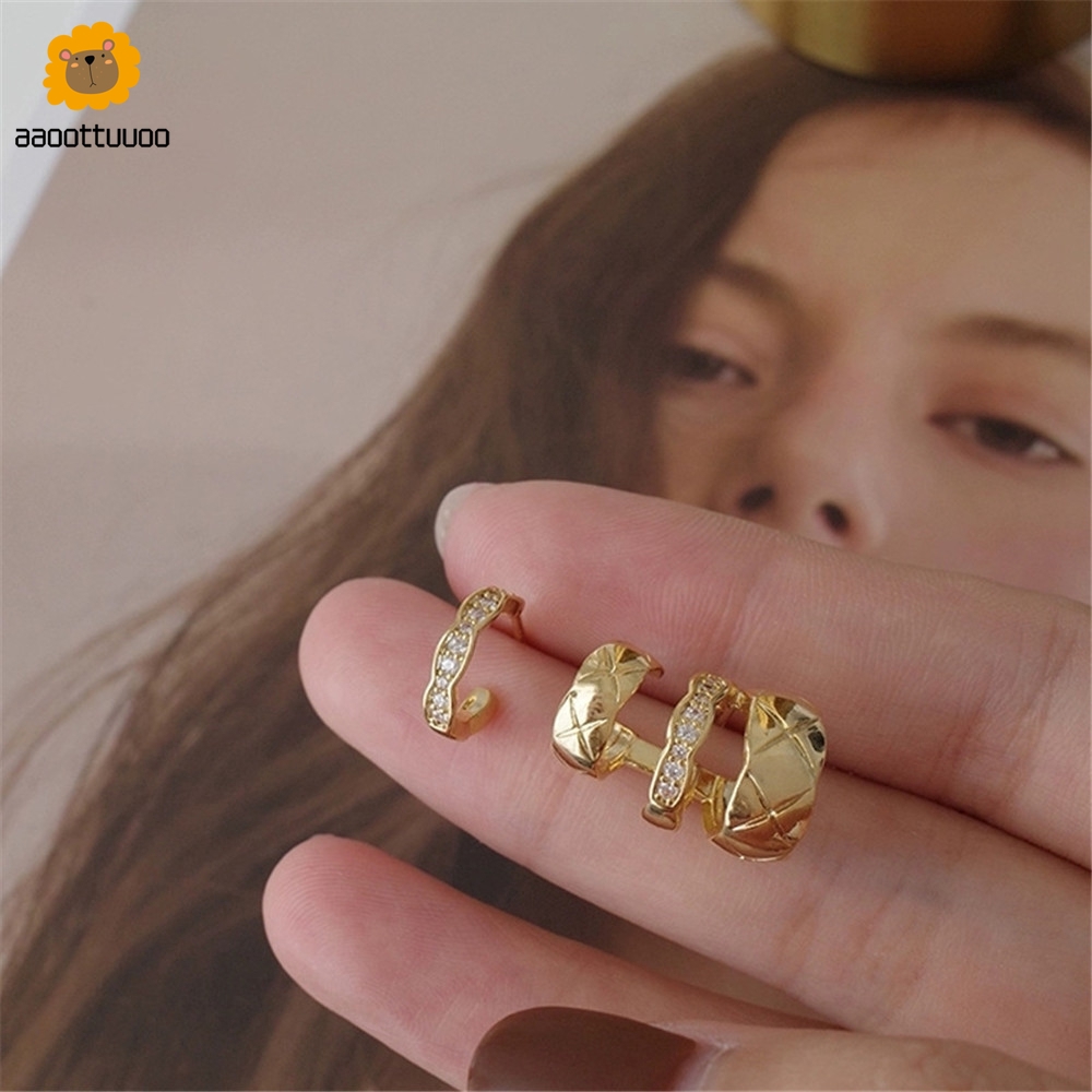 Bông Tai Dáng Dài Tạo Hình Độc Đáo Cho Nữ