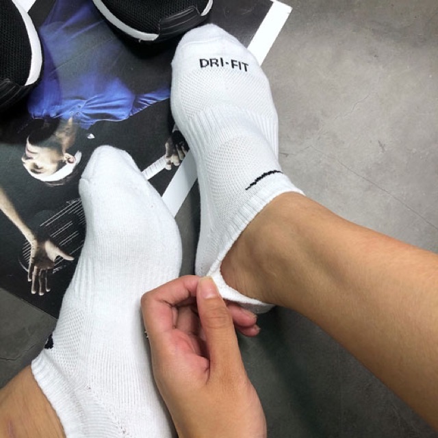 ❤GIẢM GIÁ 30%❤ TẤT VỚ CỔ NGẮN NAM NỮ NIKE DRIFIT CAO CẤP