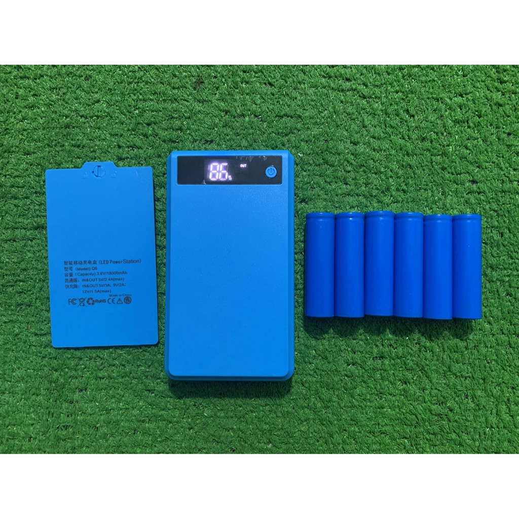 Box sạc dự phòng 6 cell LCD (dể dàng thay pin) + 6 cell 18650 2600 mAh mới 100% ,màu sắc tự chọn ( COMBO Giá Rẻ )