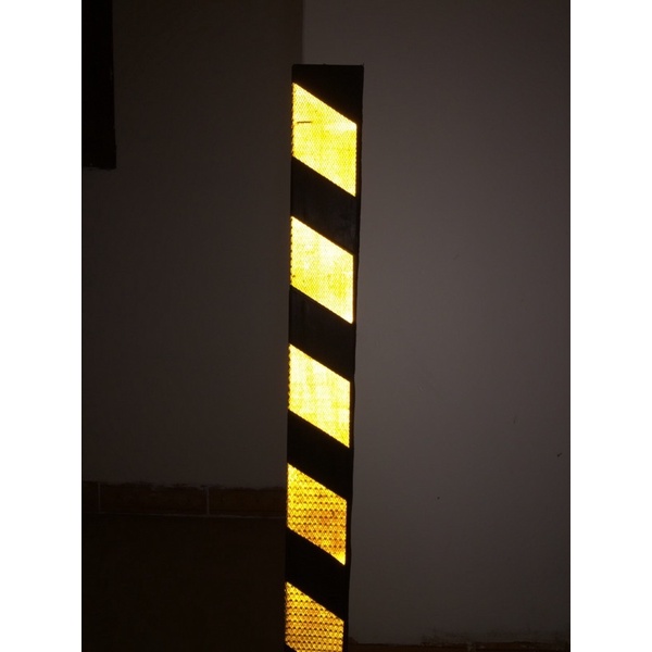 Ốp cột vuông cao su