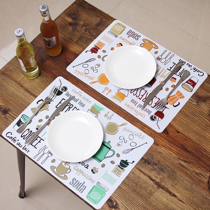 Miếng lót bàn ăn hoạ tiết hoạt hình dễ thương - Tấm lót bàn ăn bằng nhựa PP chịu nhiệt tốt, chống thấm nước dễ lau chùi