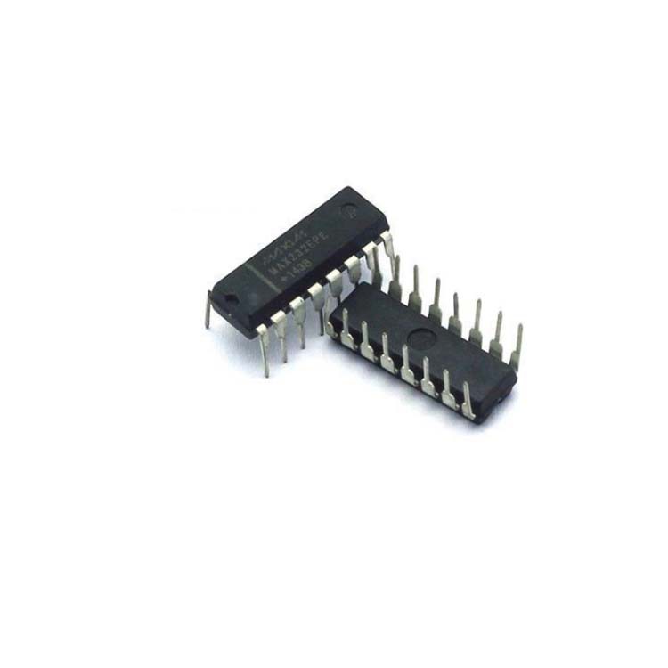 ic số Max232 Cắm Giá Rẻ