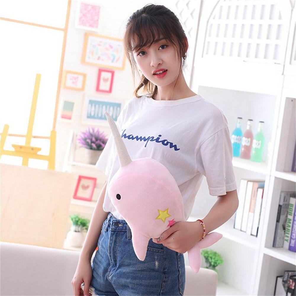 Cá Voi Nhồi Bông Màu Cầu Vồng Cho Bé