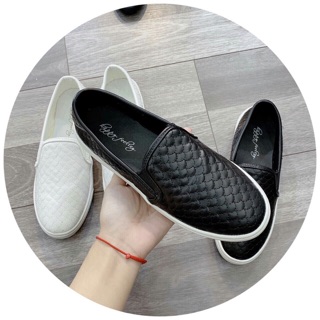 Giày slip on vảy cá