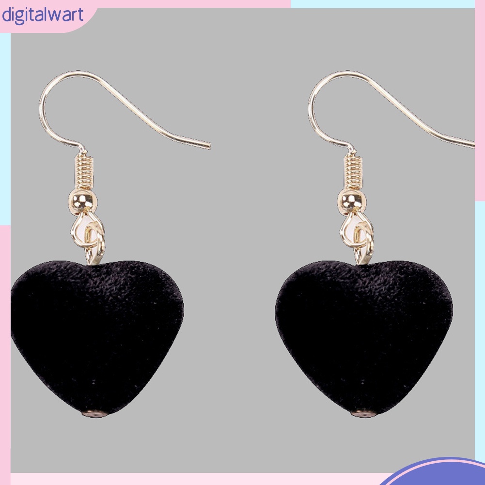 Đôi khuyên tai móc thiết kế hình trái tim chất liệu vải nhung xinh xắn thời trang dành cho nữ