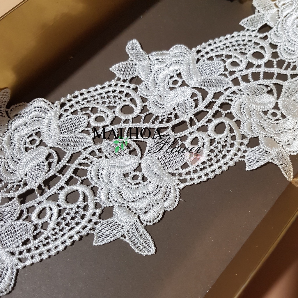 RC10 Cuộn 1 mét ren viền dùng may đồ ren chỉ trắng hoa hồng rộng 10cm Maihoaflower