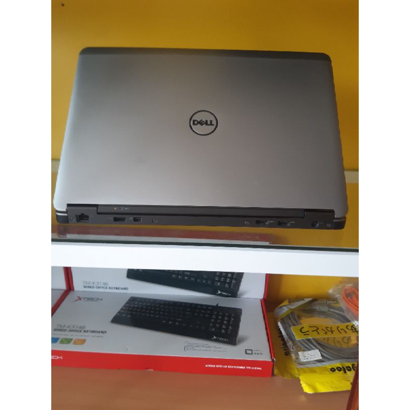 Laptop DELL E7440 like new.
