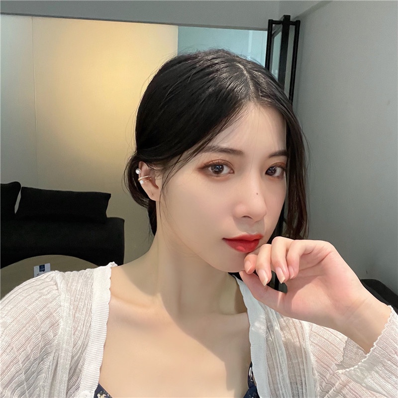 Khuyên tai kẹp vành một bên không bấm lỗ K049 bằng hợp kim mạ vàng đính đá hạt trai dáng ngắn