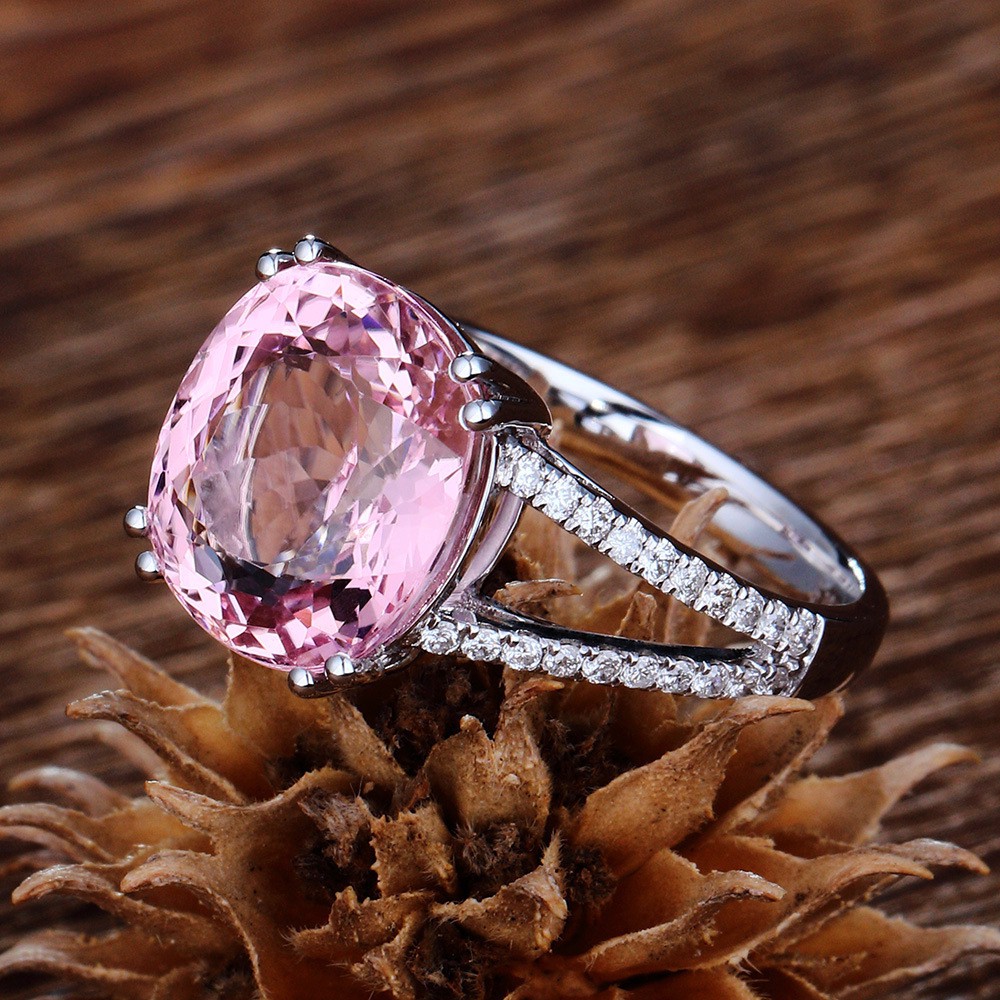 Nhẫn đính đá hồng sang trọng thời trang cho nữ