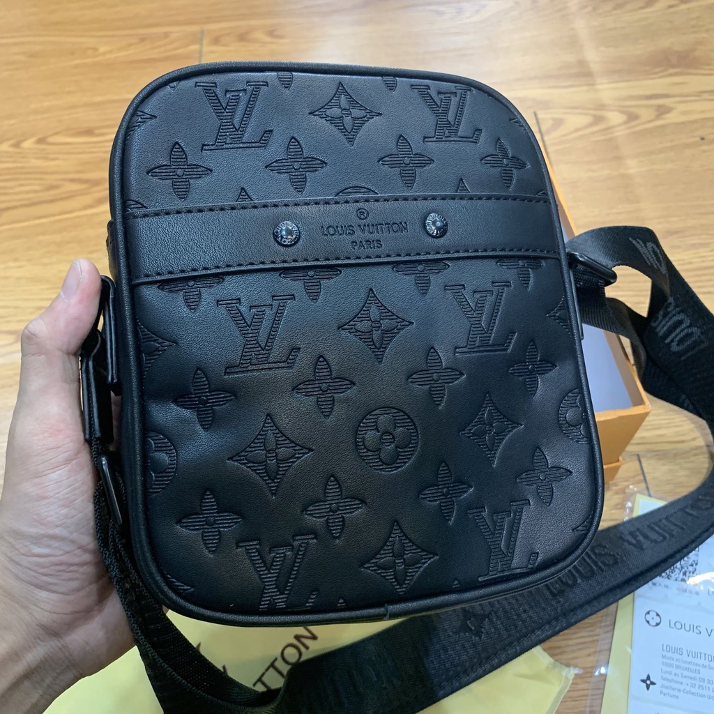 Túi Đeo Chéo LV Nam/Nữ Phiên Bản Siêu Cấp Full Box Bill Sang Trọng - Chất Liệu Da Xịn Không Bong Tróc , Không Phai Màu.. | BigBuy360 - bigbuy360.vn