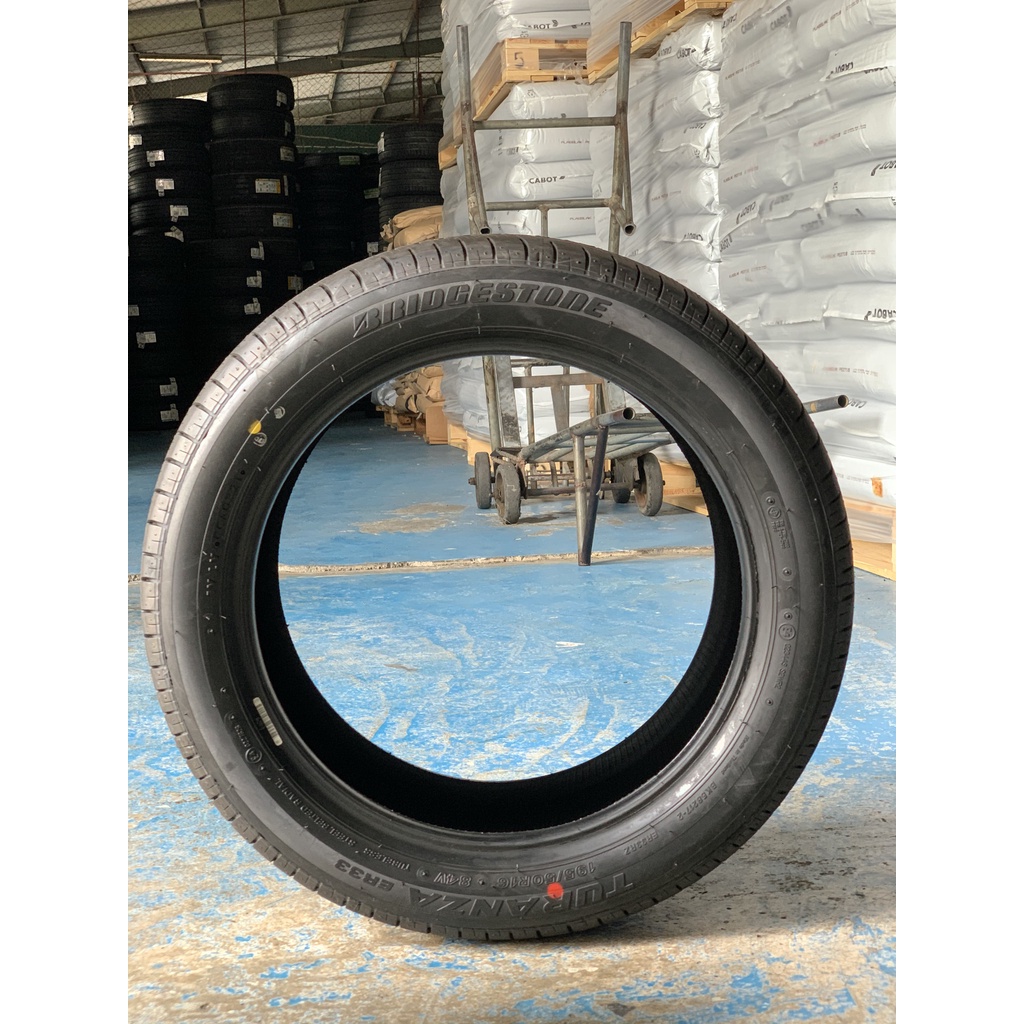Lốp Bridgestone 195/50R16 ER33