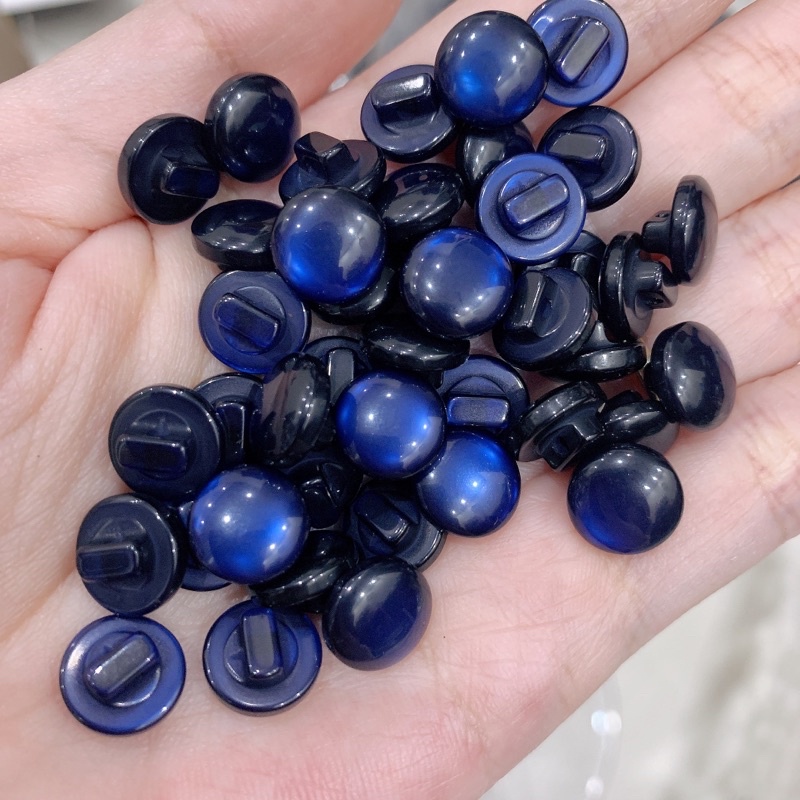 Nút áo nhựa nhiều màu size 1cm 11mm