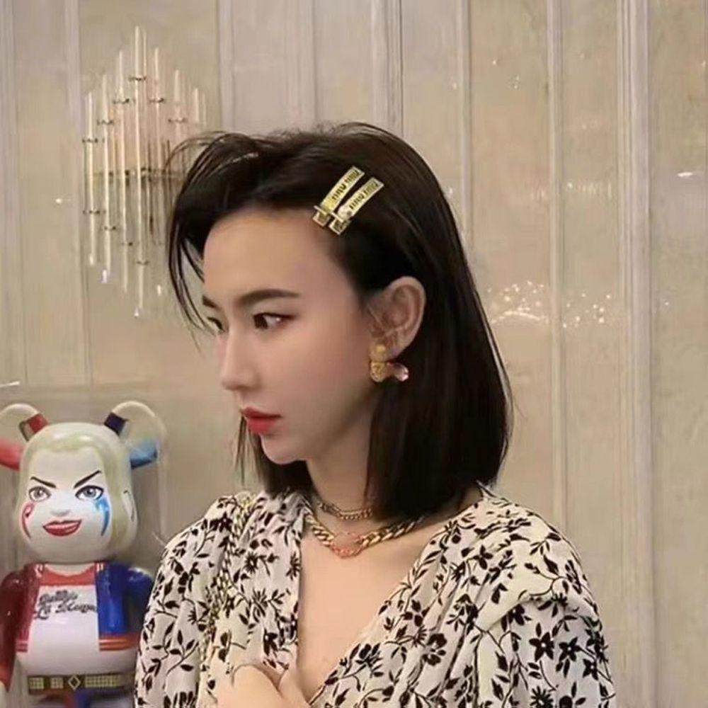 QQMALL Kẹp Tóc Mỏ Vịt Bằng Kim Loại In Chữ Kiểu Pháp Cổ Điển Sang Trọng