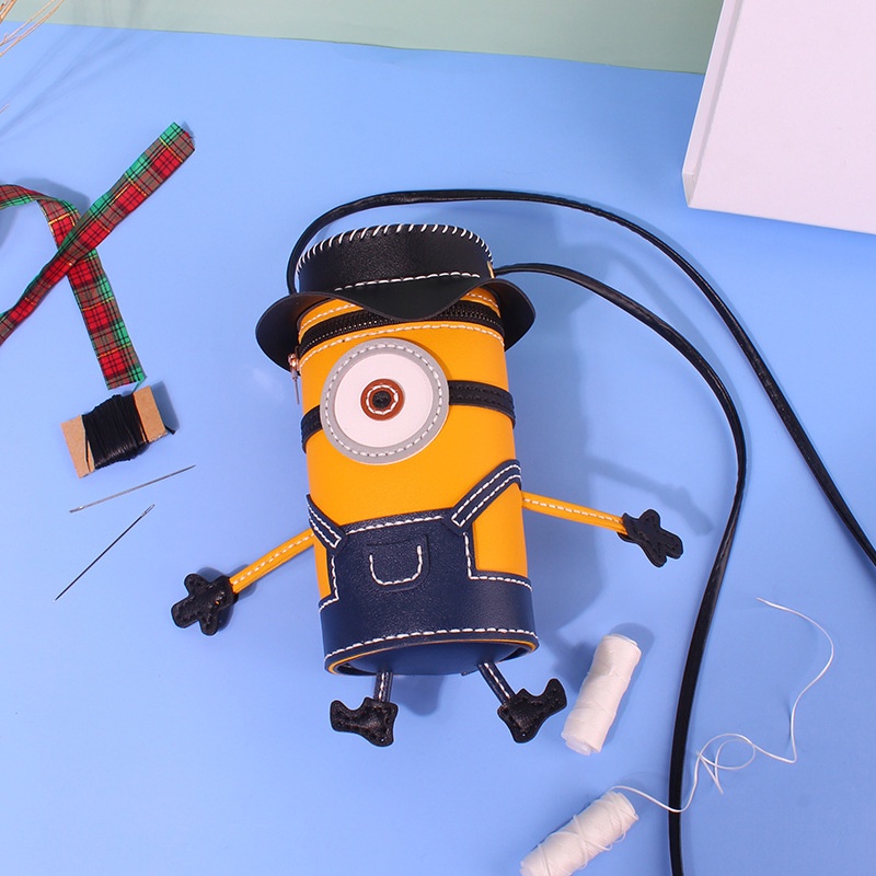 Túi Minions Handmade DIY,Hình dạng người đưa thư retro, chất liệu da PU, dệt đơn giản và tốt