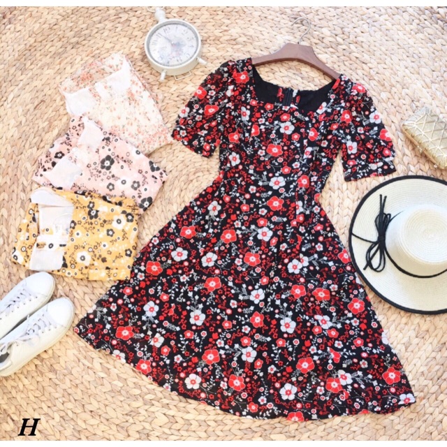 Đầm công sở, tay lỡ, vải xô hoa nhí