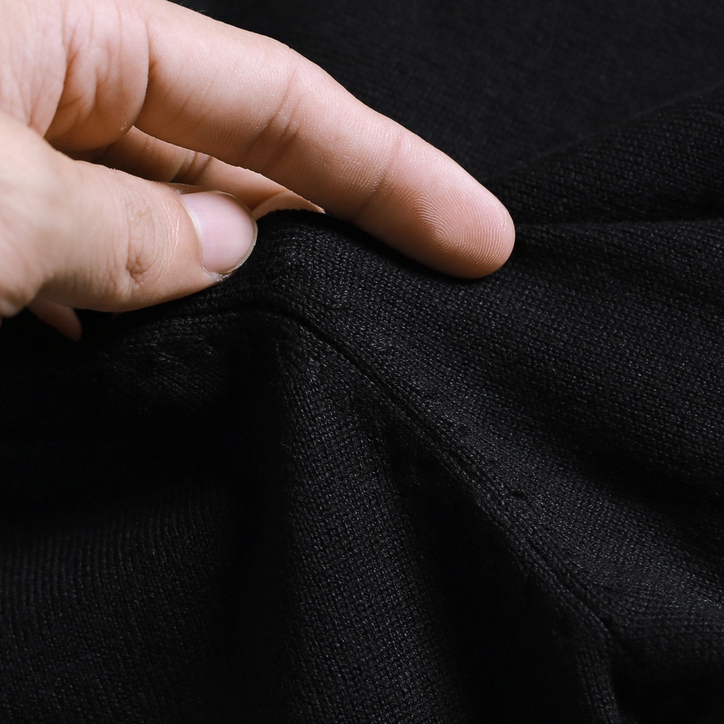 Áo Len Cổ Tròn Trơn Basic Đen, Chất Liệu Mềm Mịn Len Dệt Cao Cấp - CEFFYLO